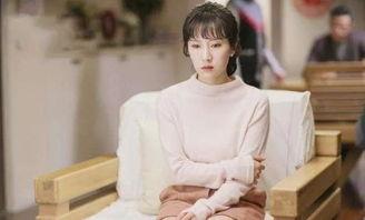 女朋友喜欢吃娱乐圈的瓜,她心中的甜蜜圈粉瞬间